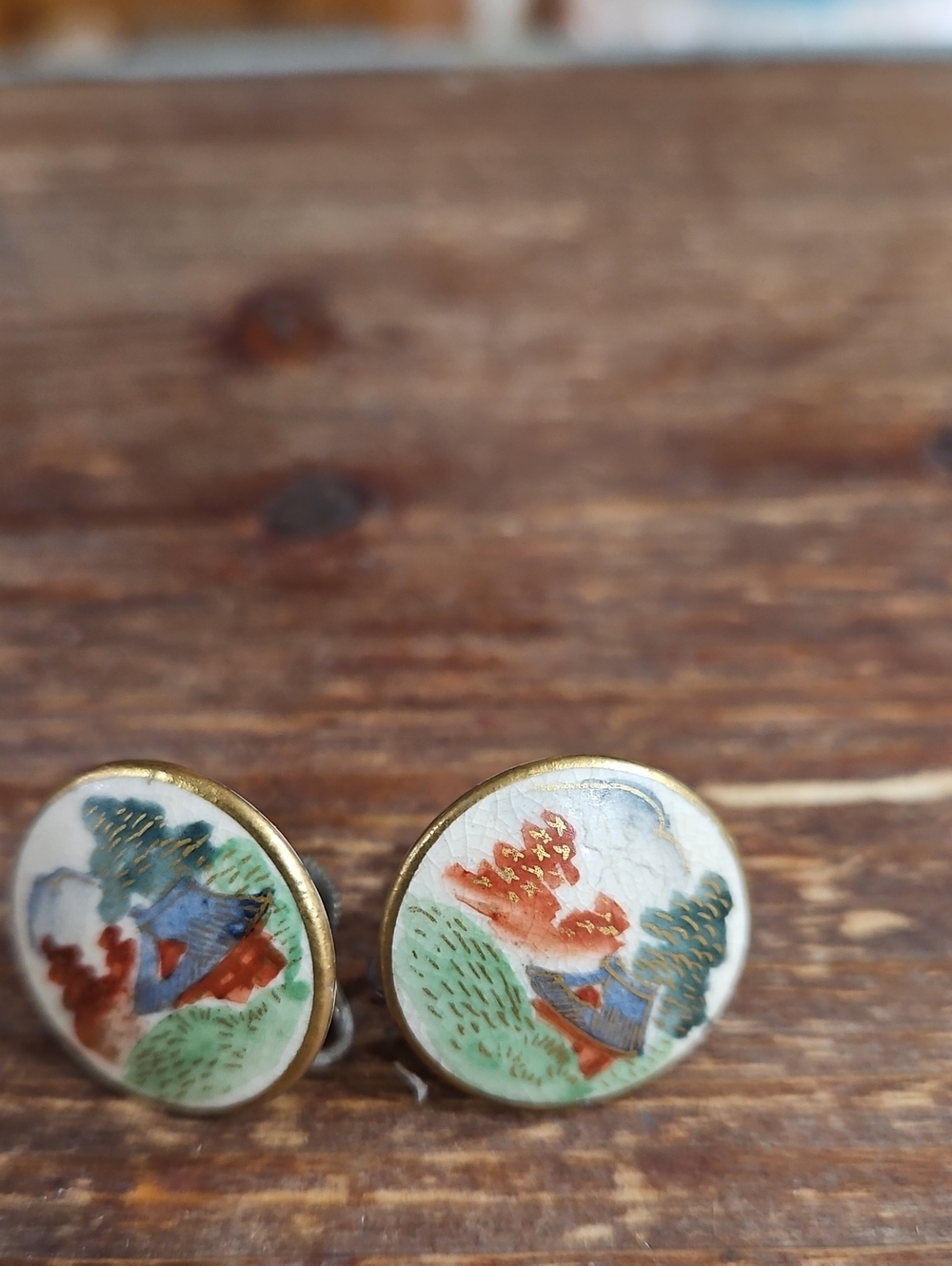 Vintage Japaneese Hand Painted Screw Back Earrings